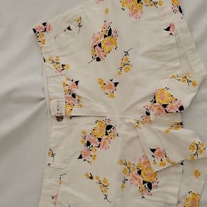 Old Navy women's flower shorts